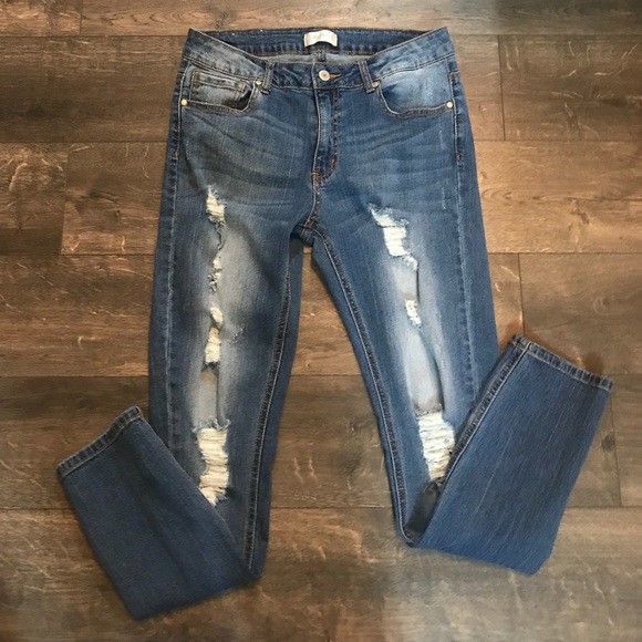 Altar'd State Denim - Altar’d State Distressed Jeans SZ 26